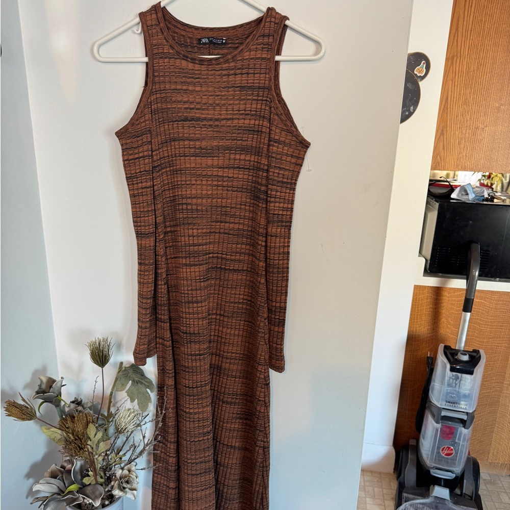 Zara cold shoulder dress